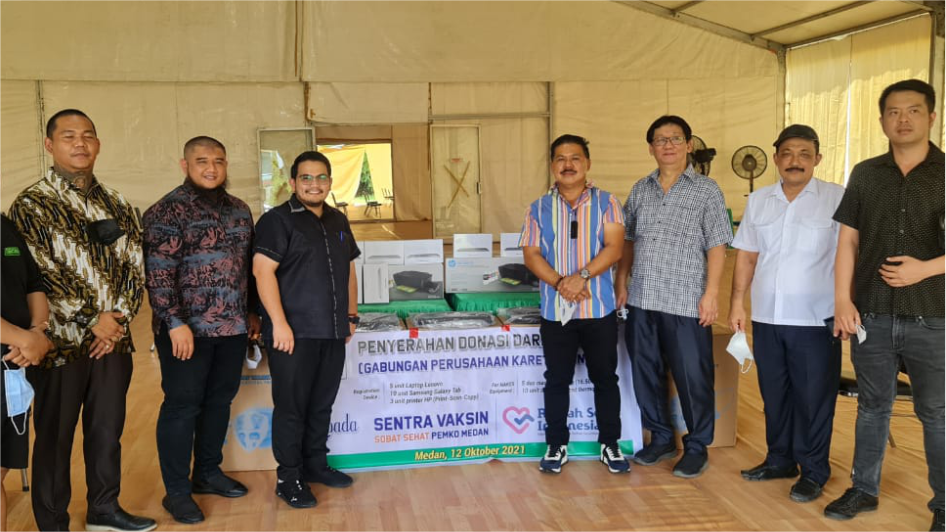 Donasi ke Sentra Vaksin